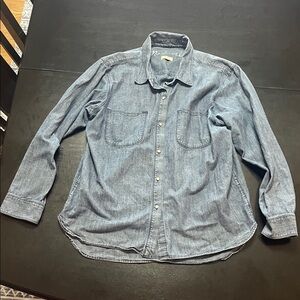 Madewell Light Blue Casual Button Down Shirt